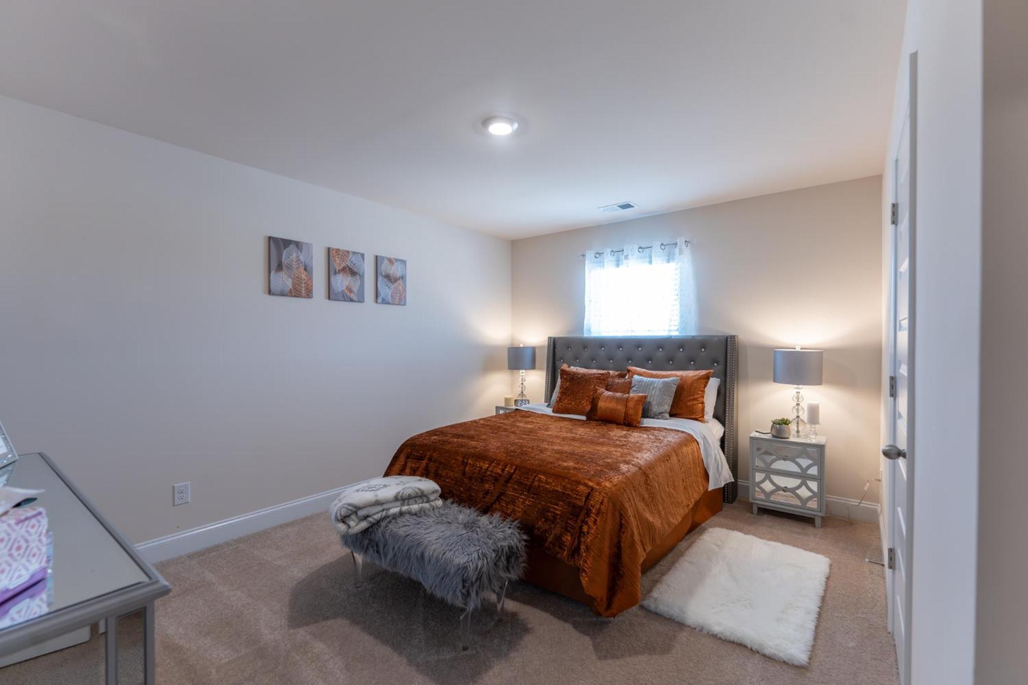 Luxury Bedroom With Private Bath Hampton Exterior photo